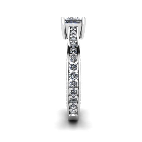 Bague en diamant taille princesse de style oriental avec pavé,  Agrandir l'image 3