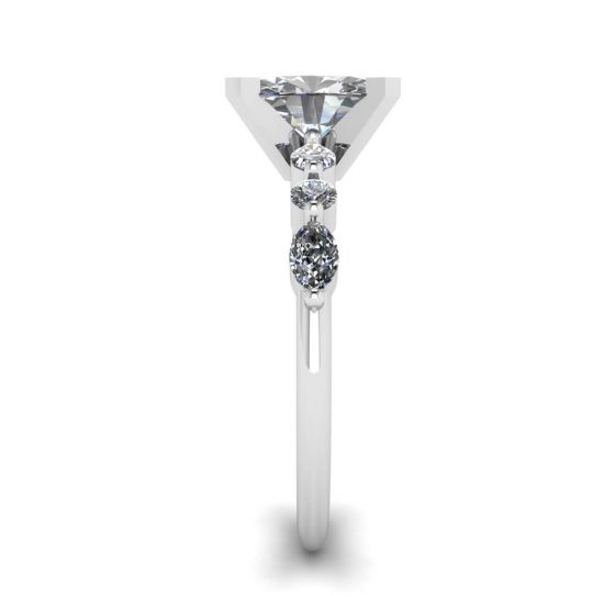 Bague Diamant Ovale Marquise Latéral et Pierres Rondes Or Blanc,  Agrandir l'image 3