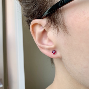 Puces d'oreilles rubis avec veste halo de diamants amovible - Photo 4
