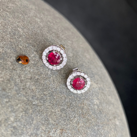 Boucles d'Oreilles Rubis avec Halo de Diamants Amovible Or Rose,  Agrandir l'image 5